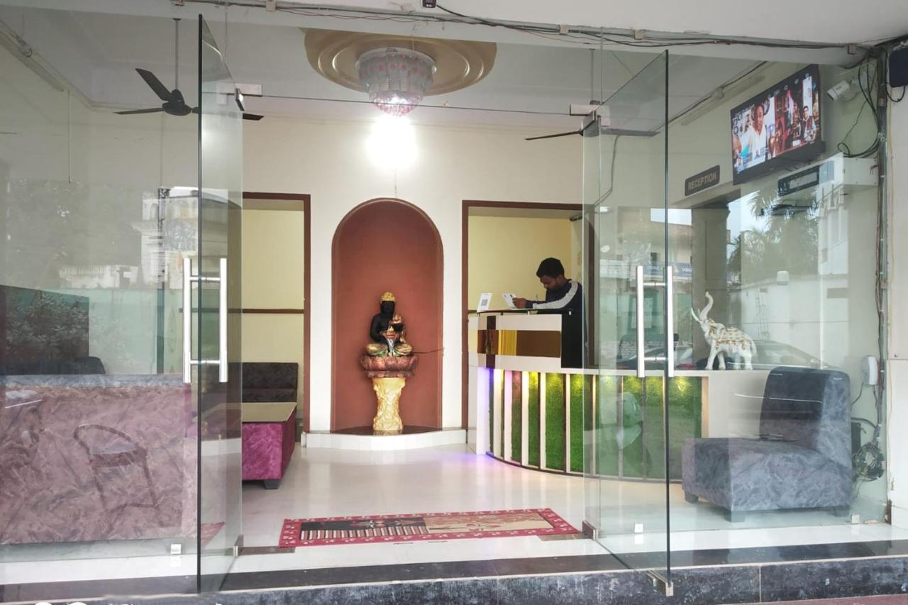 Hotel Kumkum Chhaya Panna Buitenkant foto