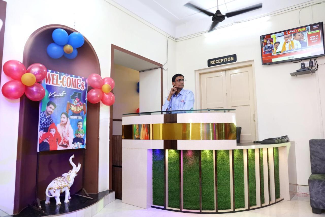 Hotel Kumkum Chhaya Panna Buitenkant foto